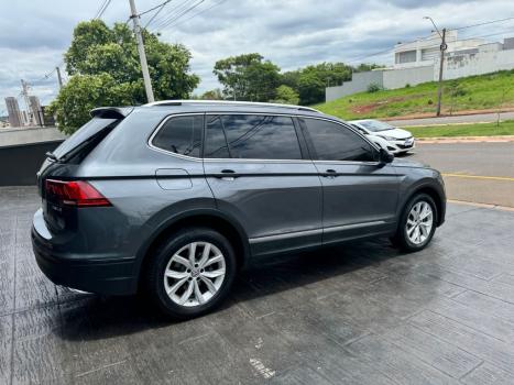 VOLKSWAGEN Tiguan 1.4 250 TSI TOTAL FLEX ALLSPACE COMFORTLINE TURBO AUTOMTICO TIPTRONIC, Foto 14