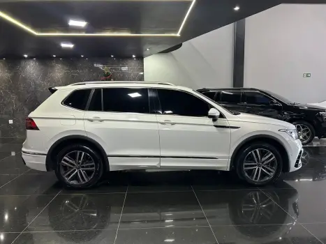 VOLKSWAGEN Tiguan 1.4 250 TSI TOTAL FLEX ALLSPACE COMFORTLINE TURBO AUTOMTICO TIPTRONIC, Foto 6