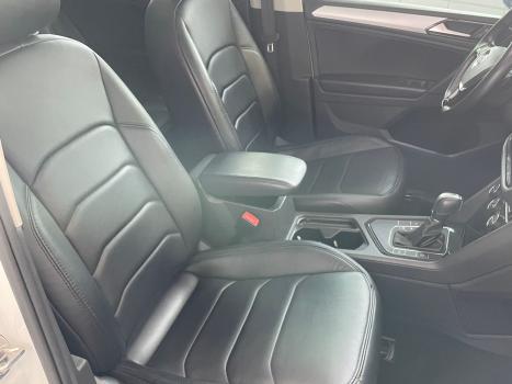 VOLKSWAGEN Tiguan 1.4 250 TSI TOTAL FLEX ALLSPACE TURBO AUTOMTICO TIPTRONIC, Foto 10