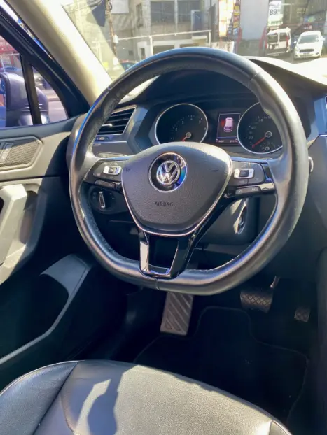 VOLKSWAGEN Tiguan 1.4 250 TSI TOTAL FLEX ALLSPACE COMFORTLINE TURBO AUTOMTICO TIPTRONIC, Foto 10