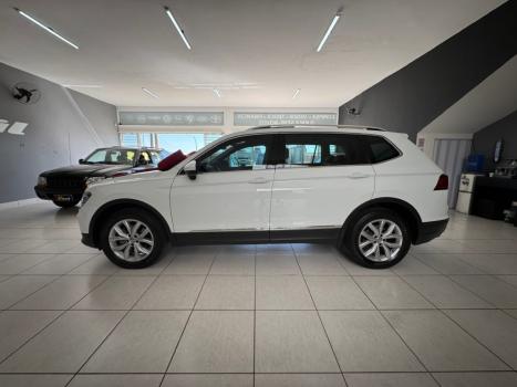 VOLKSWAGEN Tiguan 1.4 250 TSI TOTAL FLEX ALLSPACE COMFORTLINE TURBO AUTOMTICO TIPTRONIC, Foto 3