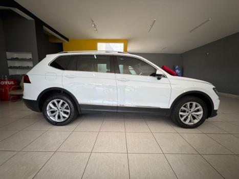 VOLKSWAGEN Tiguan 1.4 250 TSI TOTAL FLEX ALLSPACE COMFORTLINE TURBO AUTOMTICO TIPTRONIC, Foto 4