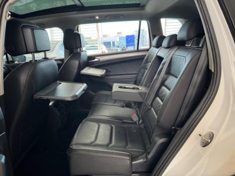 VOLKSWAGEN Tiguan 1.4 250 TSI TOTAL FLEX ALLSPACE COMFORTLINE TURBO AUTOMTICO TIPTRONIC, Foto 12