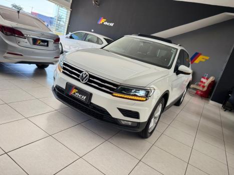 VOLKSWAGEN Tiguan 1.4 250 TSI TOTAL FLEX ALLSPACE COMFORTLINE TURBO AUTOMTICO TIPTRONIC, Foto 20