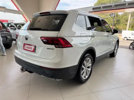 VOLKSWAGEN Tiguan 1.4 250 TSI TOTAL FLEX ALLSPACE COMFORTLINE TURBO AUTOMTICO TIPTRONIC, Foto 7
