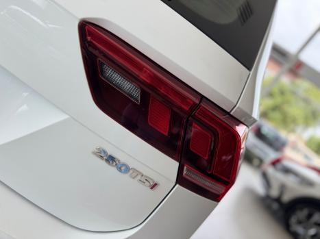 VOLKSWAGEN Tiguan 1.4 250 TSI TOTAL FLEX ALLSPACE COMFORTLINE TURBO AUTOMTICO TIPTRONIC, Foto 8