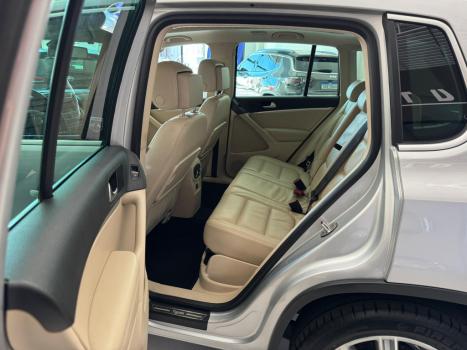 VOLKSWAGEN Tiguan 2.0 16V 4P FSI 4WD TURBO AUTOMTICO, Foto 9