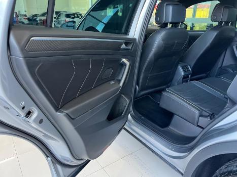 VOLKSWAGEN Tiguan 2.0 16V 4P TSI R-LINE TURBO AUTOMTICO TIPTRONIC, Foto 9