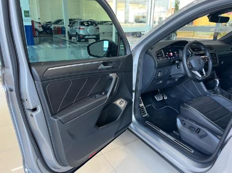 VOLKSWAGEN Tiguan 2.0 16V 4P TSI R-LINE TURBO AUTOMTICO TIPTRONIC, Foto 12