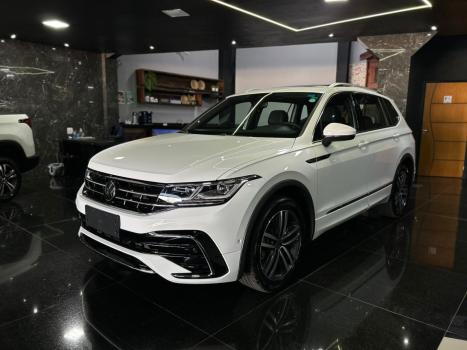 VOLKSWAGEN Tiguan , Foto 3