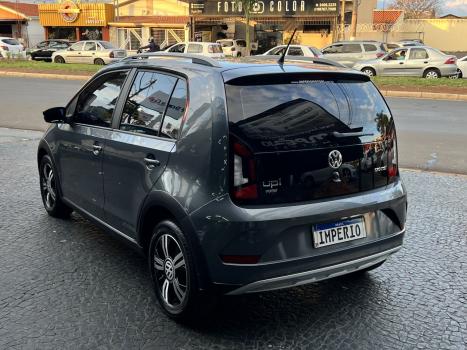 VOLKSWAGEN UP 1.0 4P FLEX 170 TSI XTREME, Foto 3