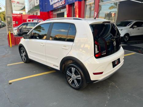 VOLKSWAGEN UP 1.0 4P FLEX 170 TSI XTREME, Foto 6