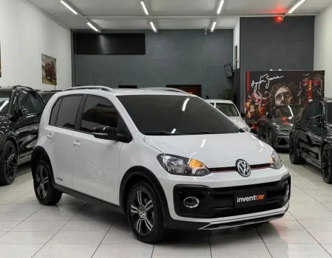 VOLKSWAGEN UP 1.0 4P FLEX 170 TSI XTREME, Foto 1