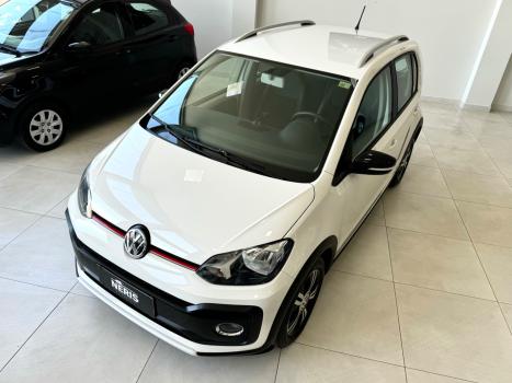 VOLKSWAGEN UP 1.0 4P FLEX 170 TSI XTREME, Foto 4