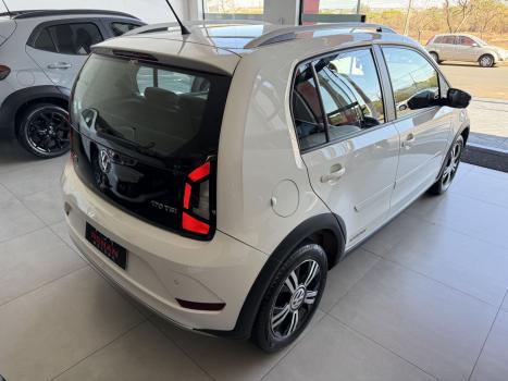 VOLKSWAGEN UP 1.0 4P FLEX 170 TSI XTREME, Foto 2