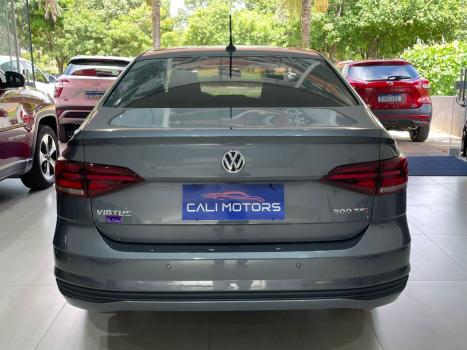 VOLKSWAGEN Virtus 1.0 4P 200 TSI FLEX COMFORTLINE AUTOMTICO, Foto 4