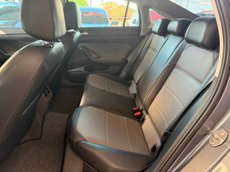 VOLKSWAGEN Virtus 1.0 4P 200 TSI FLEX HIGHLINE AUTOMTICO, Foto 11