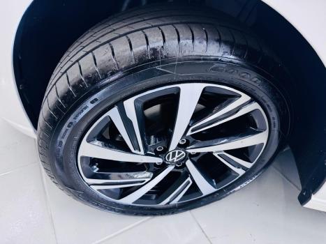 VOLKSWAGEN Virtus 1.0 4P 200 TSI FLEX HIGHLINE AUTOMTICO, Foto 17