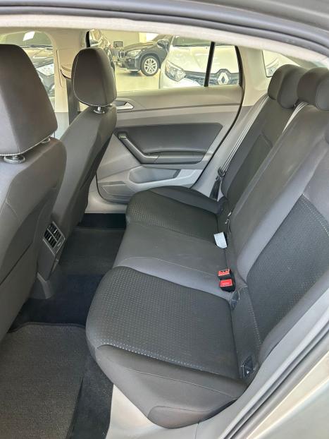 VOLKSWAGEN Virtus 1.0 4P 200 TSI FLEX COMFORTLINE AUTOMTICO, Foto 8