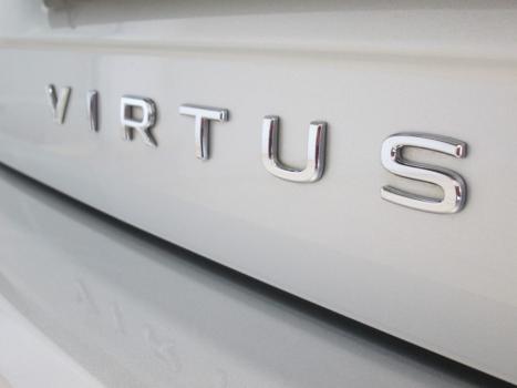 VOLKSWAGEN Virtus 1.0 4P 200 TSI FLEX COMFORTLINE AUTOMTICO, Foto 10