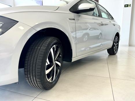 VOLKSWAGEN Virtus 1.0 4P 200 TSI FLEX COMFORTLINE AUTOMTICO, Foto 11