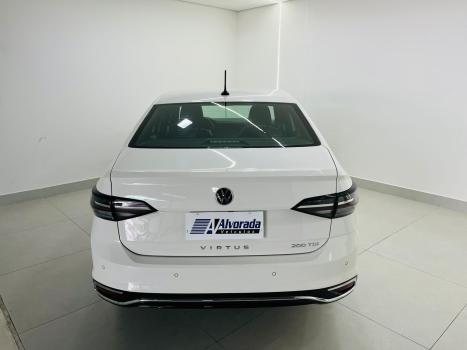 VOLKSWAGEN Virtus 1.0 4P 200 TSI FLEX HIGHLINE AUTOMTICO, Foto 15