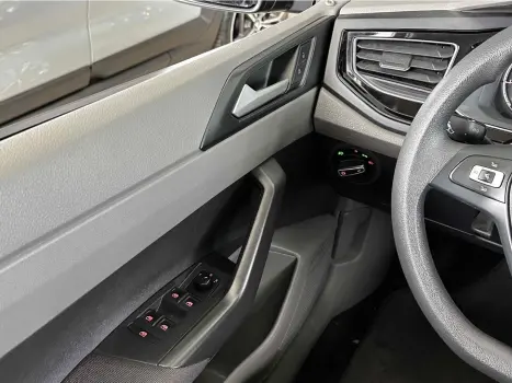 VOLKSWAGEN Virtus 1.0 4P 200 TSI FLEX COMFORTLINE AUTOMTICO, Foto 17