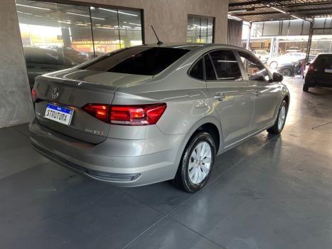 VOLKSWAGEN Virtus 1.0 4P 200 TSI FLEX COMFORTLINE AUTOMTICO, Foto 5