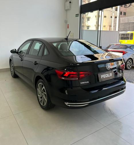 VOLKSWAGEN Virtus 1.0 4P 200 TSI FLEX HIGHLINE AUTOMTICO, Foto 4