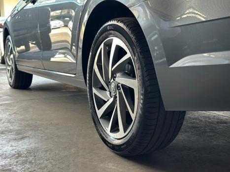 VOLKSWAGEN Virtus 1.0 4P 200 TSI FLEX HIGHLINE AUTOMTICO, Foto 4