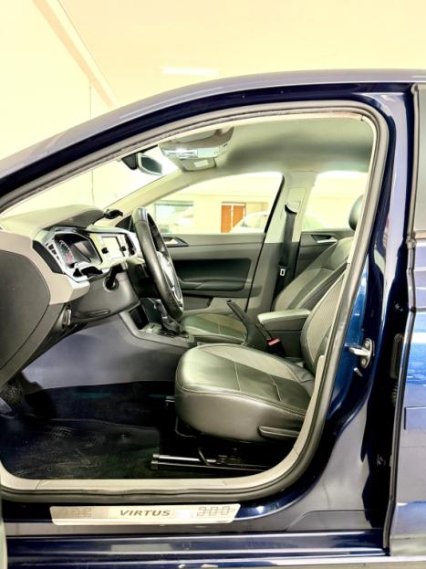 VOLKSWAGEN Virtus 1.0 4P 200 TSI FLEX COMFORTLINE AUTOMTICO, Foto 11