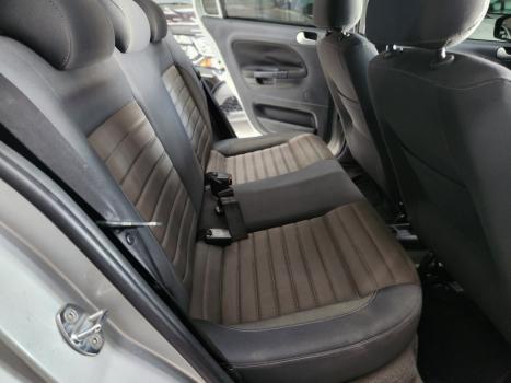 VOLKSWAGEN Voyage 1.6 4P FLEX HIGHLINE, Foto 12