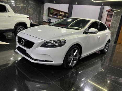 VOLVO V40 , Foto 3