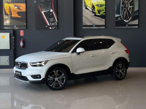 VOLVO XC40 2.0 16V 4P T4 TURBO GEARTRONIC AUTOMTICO, Foto 3