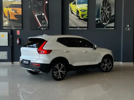 VOLVO XC40 2.0 16V 4P T4 TURBO GEARTRONIC AUTOMTICO, Foto 4