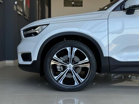 VOLVO XC40 2.0 16V 4P T4 TURBO GEARTRONIC AUTOMTICO, Foto 9