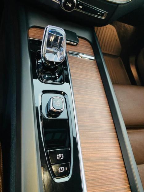VOLVO XC60 2.0 16V 4P FLEX T8 RECHARGE HBRIDO ULTIMATE DARK AWD TURBO GEARTRONIC AUTOMTICO, Foto 20