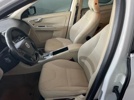 VOLVO XC60 2.0 4P COMFORT T5 TURBO AUTOMTICO, Foto 3