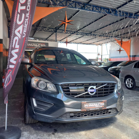 VOLVO XC60 2.0 4P T6 R DESIGN TURBO AUTOMTICO, Foto 3