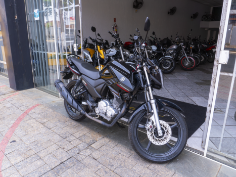 YAMAHA Fazer YS 150 ED, Foto 1