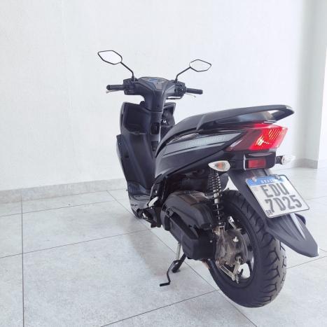 YAMAHA Fluo 125 ABS, Foto 4