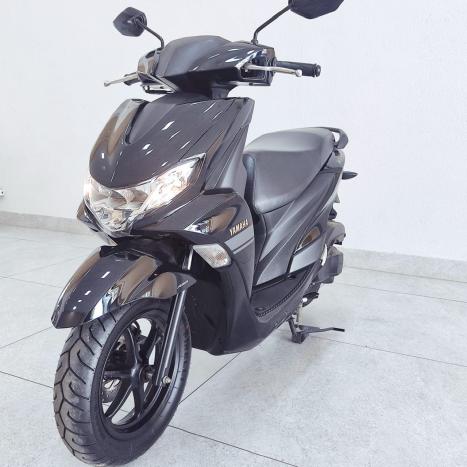 YAMAHA Fluo 125 ABS, Foto 7