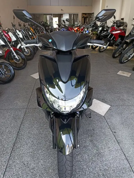 YAMAHA Fluo 125 ABS, Foto 5