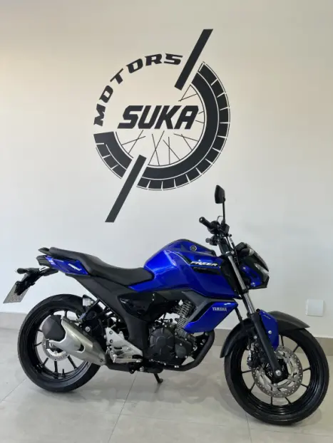 YAMAHA FZ 15 ABS, Foto 3
