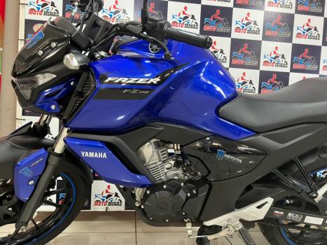 YAMAHA FZ 15 Fazer ABS, Foto 4