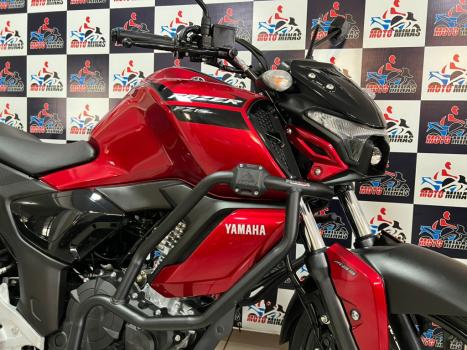 YAMAHA FZ 15 Fazer ABS, Foto 11