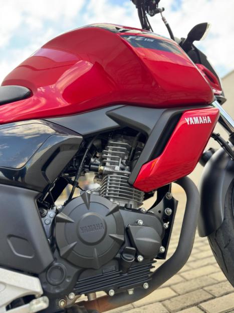 YAMAHA FZ 15 Fazer ABS, Foto 7