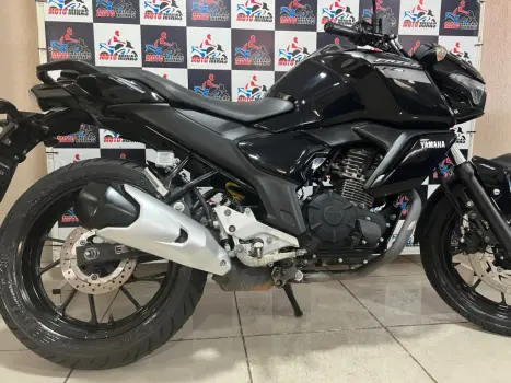 YAMAHA FZ 15 Fazer ABS, Foto 8
