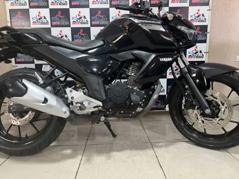 YAMAHA FZ 15 Fazer ABS, Foto 9