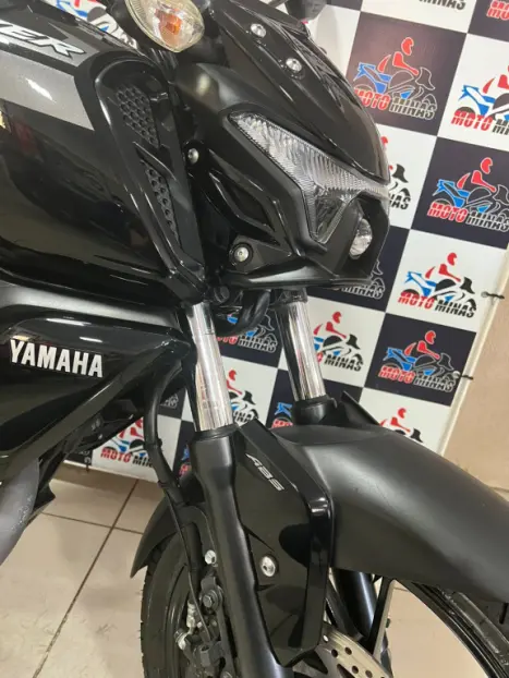 YAMAHA FZ 15 Fazer ABS, Foto 11